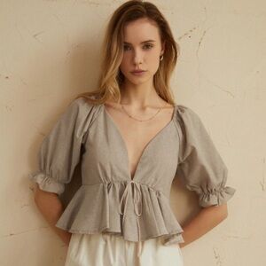 Commense Cotton Linen Ruffle Open back Knotted Blouse Size Medium NWT